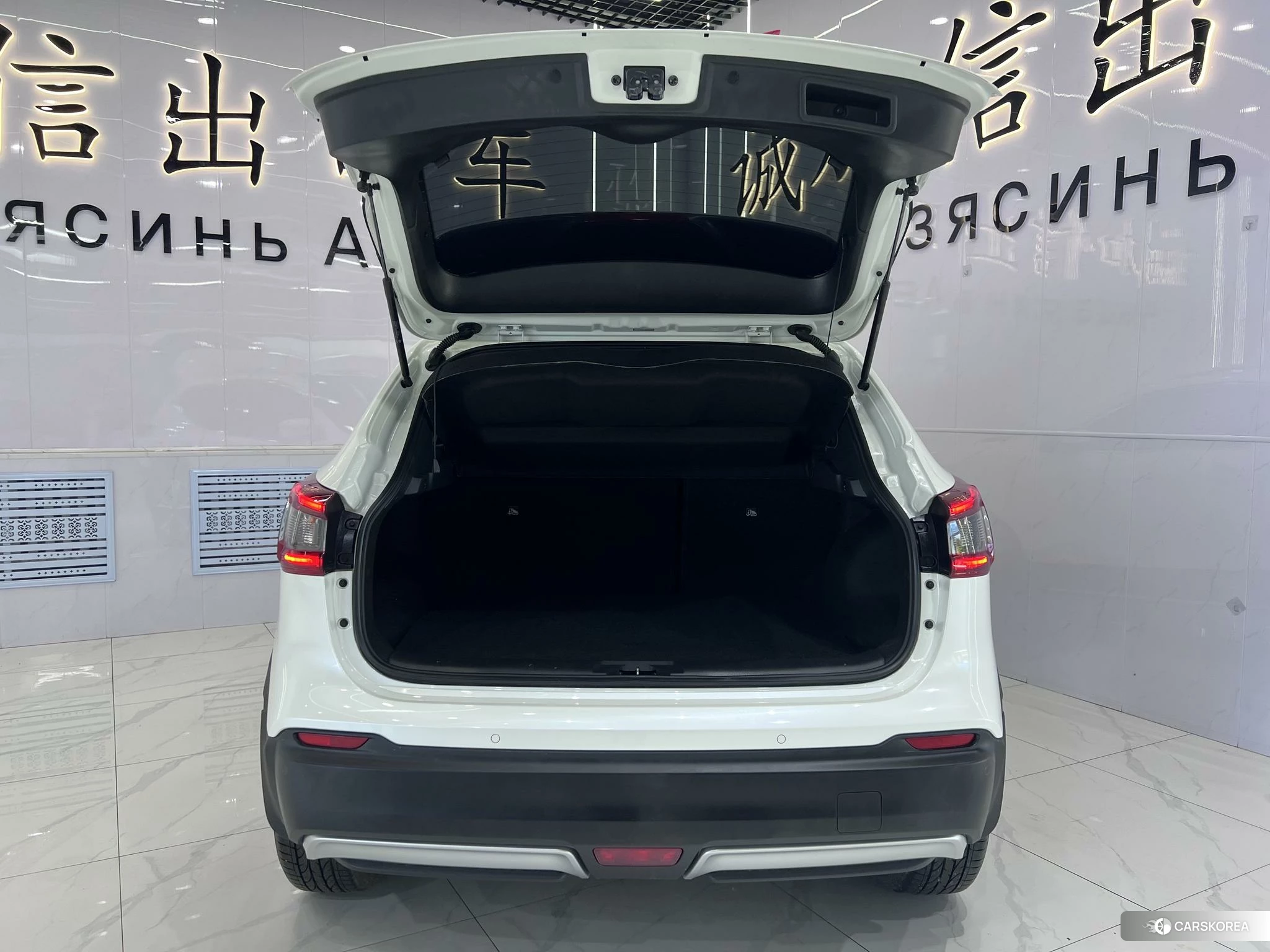 Nissan Qashqai id 4453705 из Китая 7