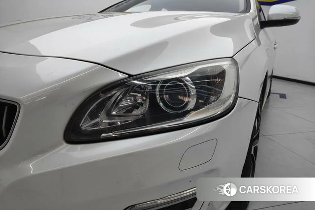 Volvo S60 id 3875992 из Китая 7