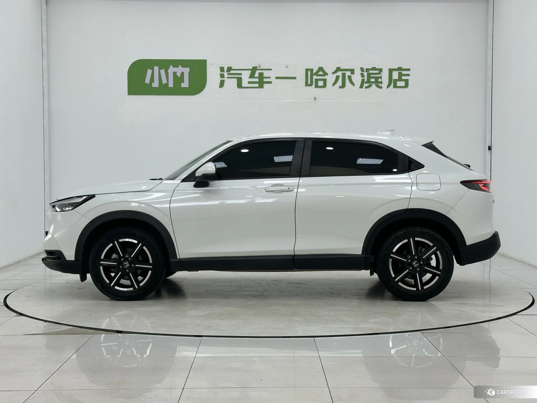 Honda Vezel id 4485335 из Китая 7