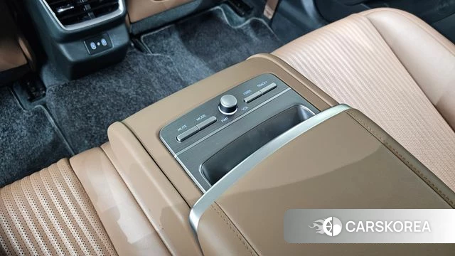 Hyundai Grandeur (GN7) id 4691637 из Кореи 7