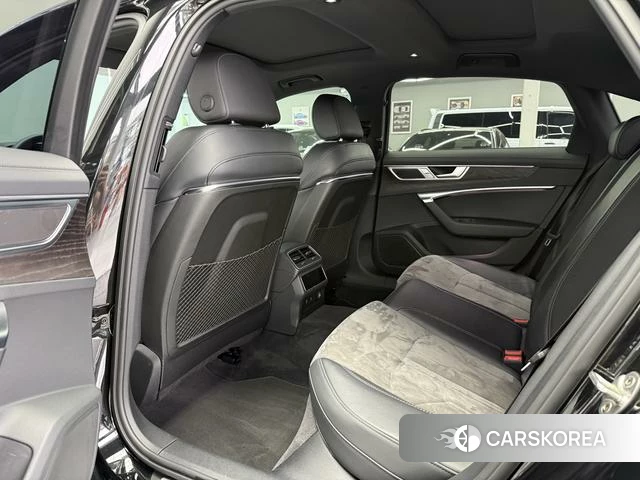 Audi A6L id 4329196 из Китая 7