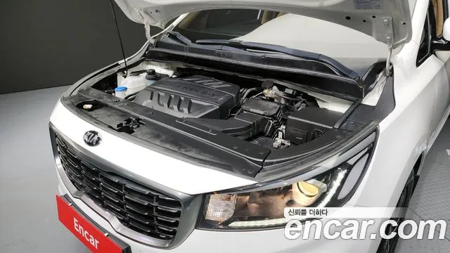 Kia The New Carnival id 2676085 из Кореи 7