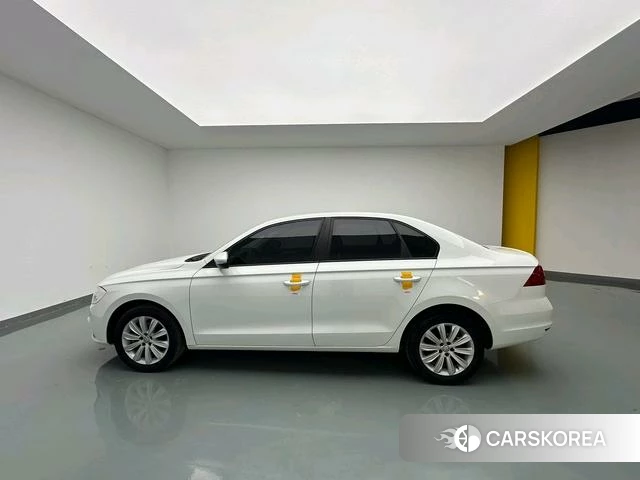 Volkswagen Bora id 4205834 из Китая 7