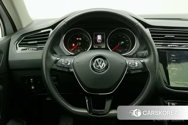 Volkswagen Tiguan L id 4210203 из Китая 7
