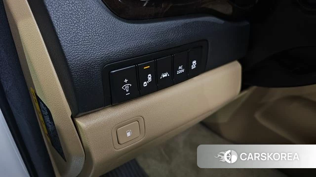 Kia The New Carnival id 3801742 из Кореи 7