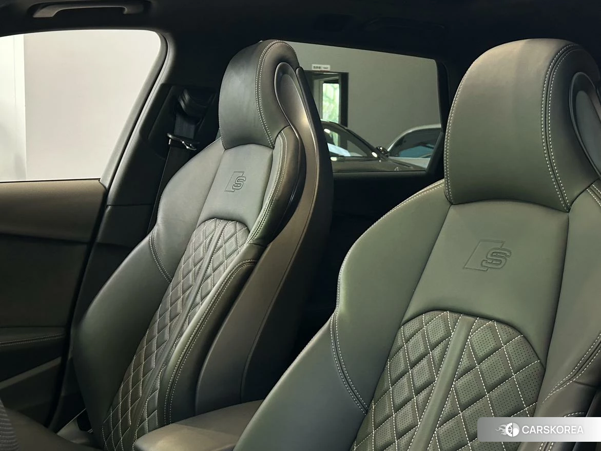 Audi S4 id 4440576 из Китая 7