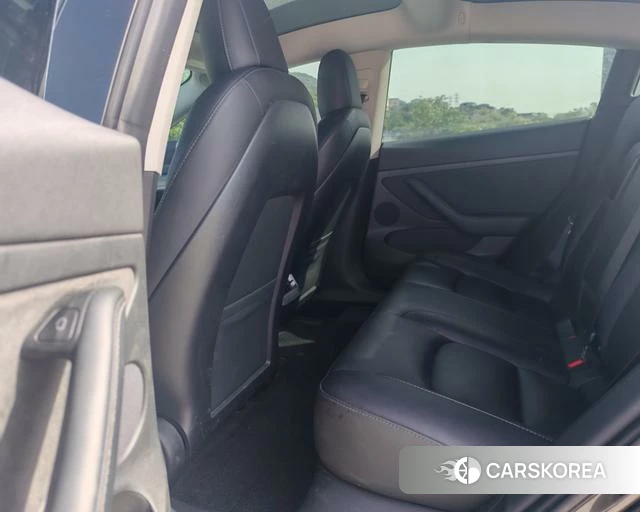 Tesla Model 3 id 4198992 из Китая 7