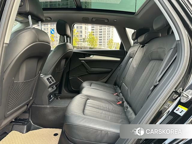 Audi Q5L id 4236312 из Китая 7