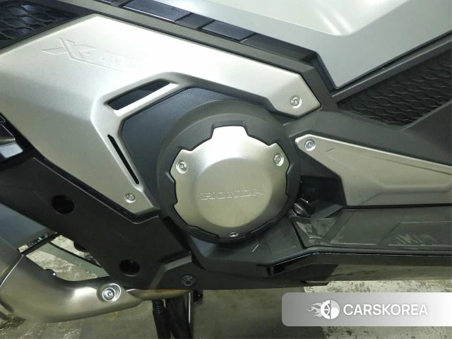 Honda X-ADV 750 id 4184952 из Японии 7