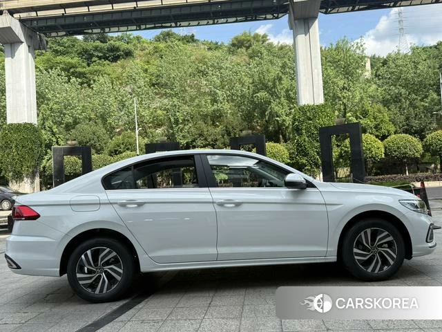 Volkswagen Bora id 4359202 из Китая 7