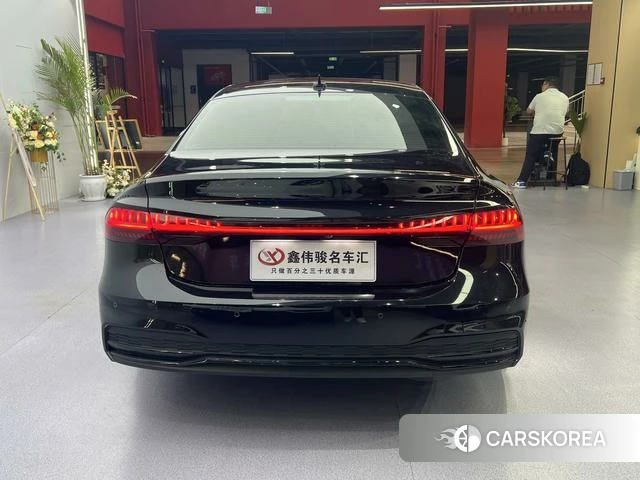 Audi A7L id 4278724 из Китая 7