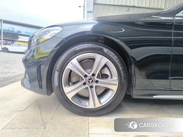 Mercedes-Benz Class C id 4253416 из Китая 7