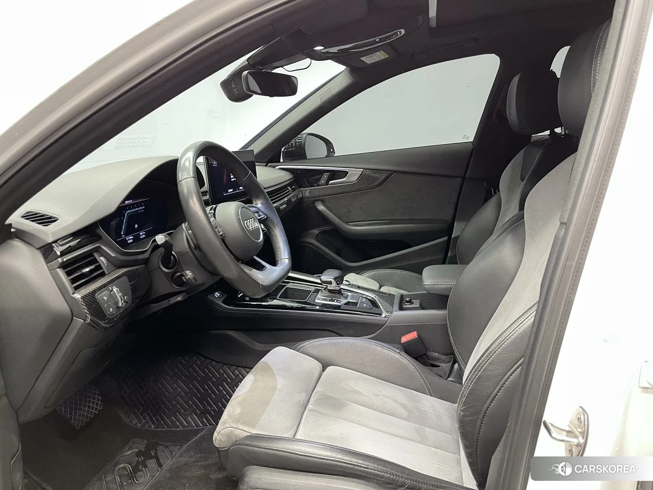 Audi A4L id 4440739 из Китая 7