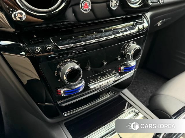 Rolls-Royce Phantom id 4477358 из Кореи 7