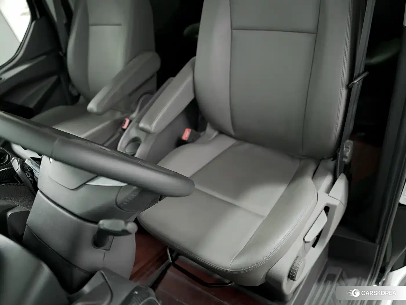 Ford Tourneo id 4653873 из Китая 8