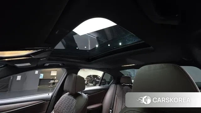 BMW 5 Series (G30) id 3028224 из Кореи 7