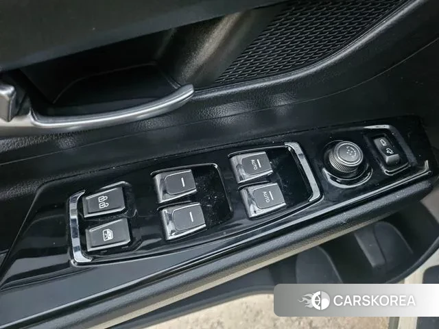 Ssangyong Beautiful Korando id 3263479 из Кореи 7