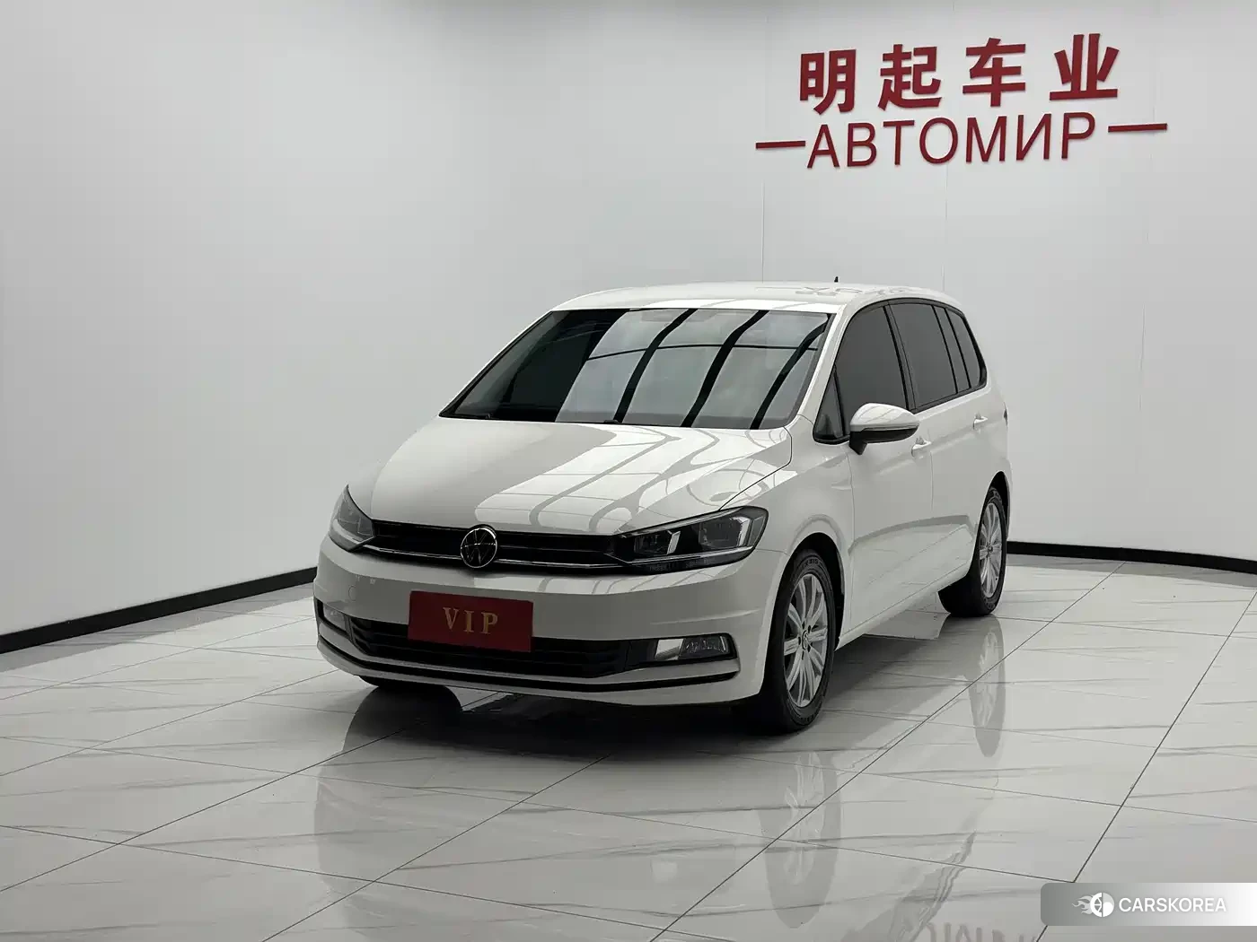 Volkswagen Touran L id 4622345 из Китая 7