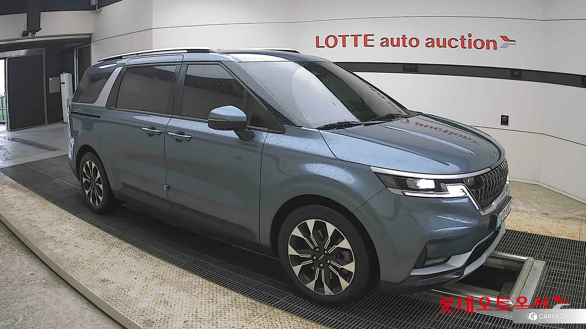 Kia Carnival id 4352423 из Кореи 7