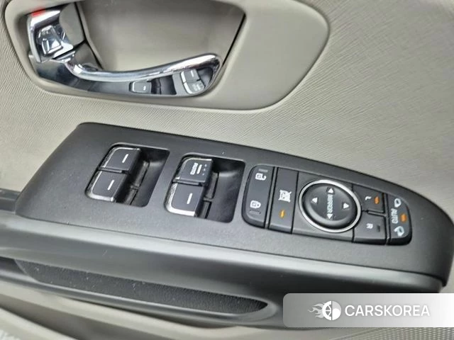 Kia The New Carnival id 4325654 из Кореи 7