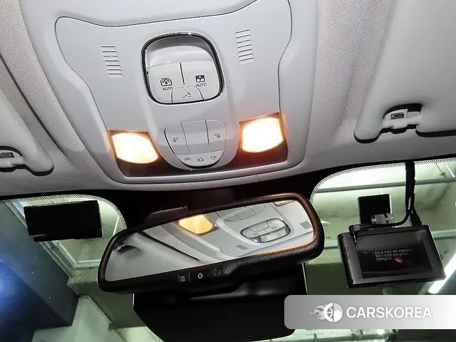 Jeep Renegade id 3635216 из Кореи 7