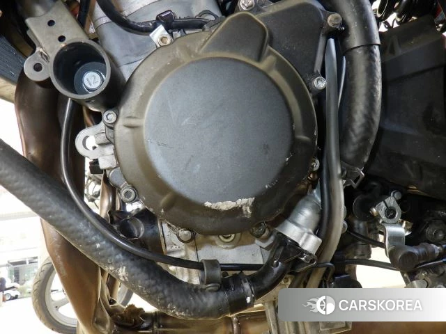 Kawasaki ZX-4R SE id 3949356 из Японии 7
