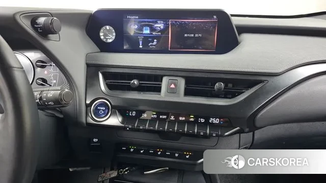 Lexus UX250h id 3029111 из Кореи 7