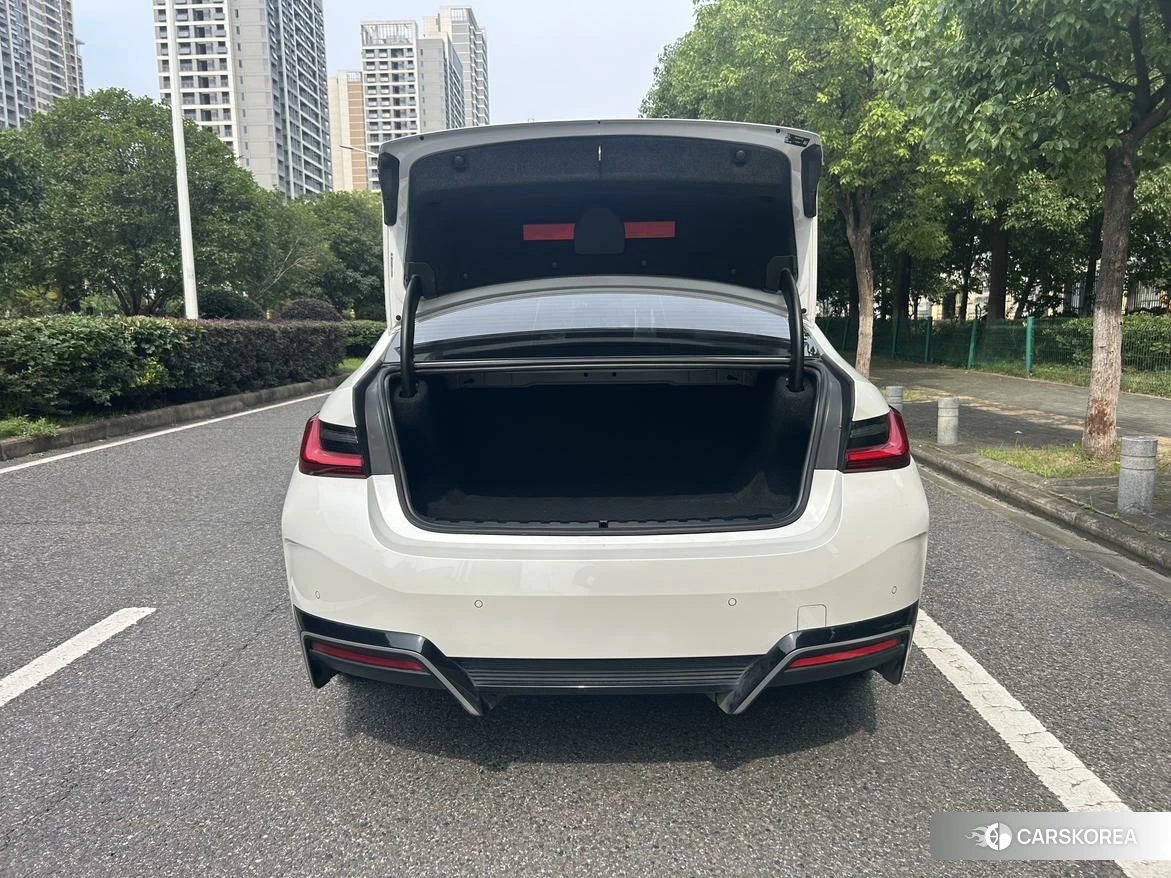 BMW i3 id 4513530 из Китая 7