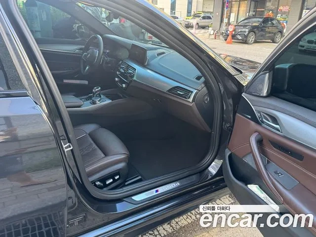 BMW 5 Series (G30) id 2876213 из Кореи 7