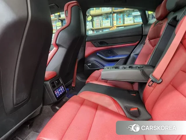 Porsche Taycan id 3273557 из Кореи 7