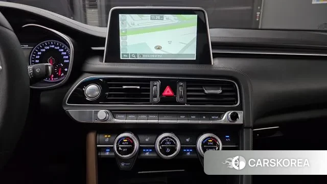 Genesis G70 id 3444632 из Кореи 7