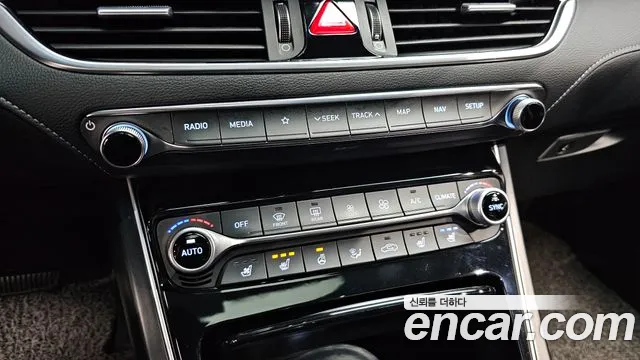 Hyundai Grandeur IG id 2427733 из Кореи 7