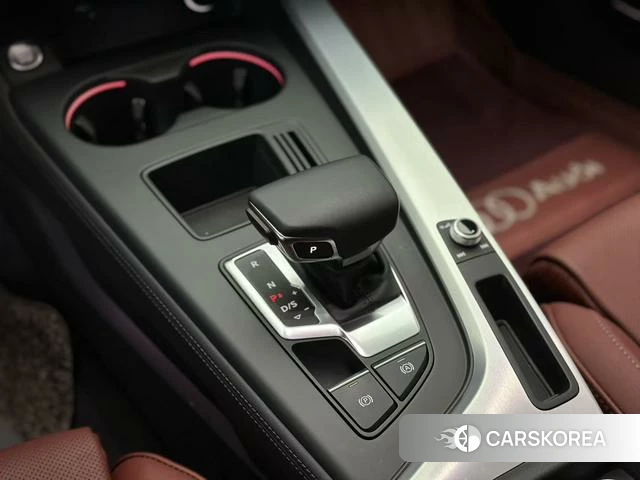 Audi A4L id 4321398 из Китая 7