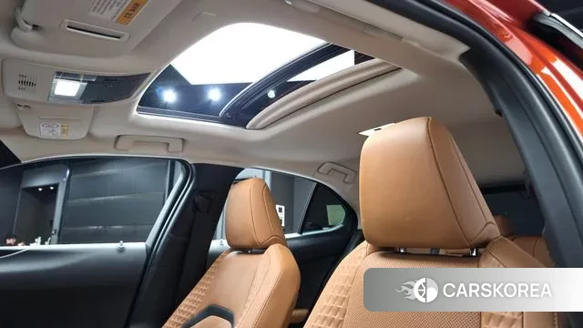 Lexus UX250h id 3766065 из Кореи 7