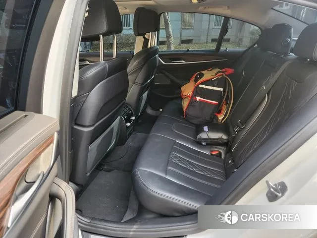 BMW 5 Series (G30) id 3421130 из Кореи 7