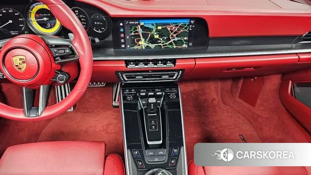 Porsche 911(992) id 3734299 из Кореи 7