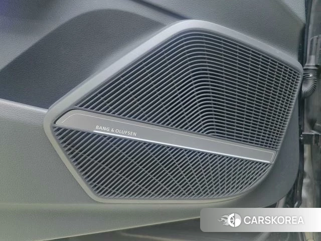 Audi Q5L id 4261528 из Китая 7