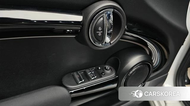 Mini Cooper S Convertible id 4527939 из Кореи 7
