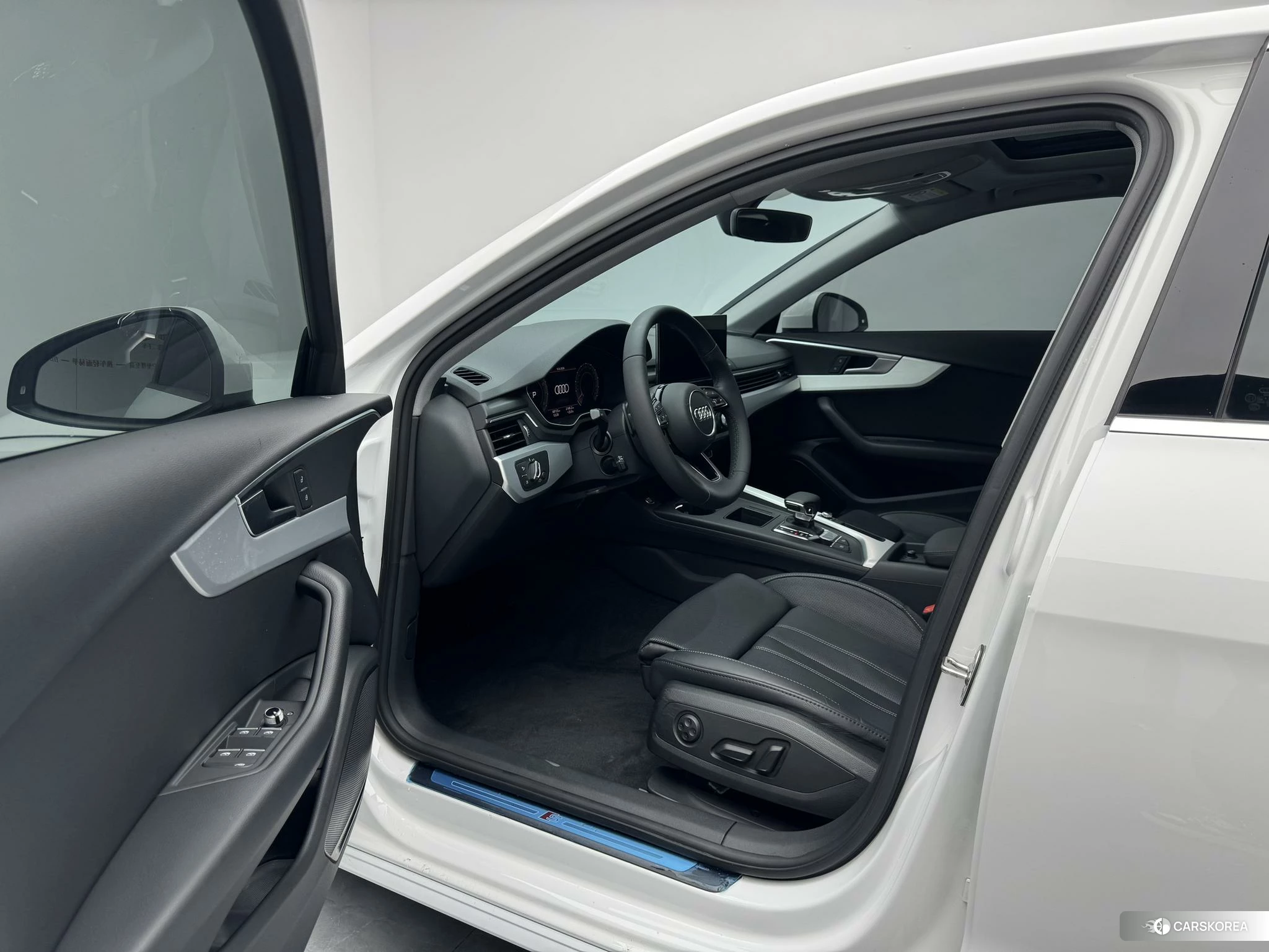 Audi A4L id 4461788 из Китая 7