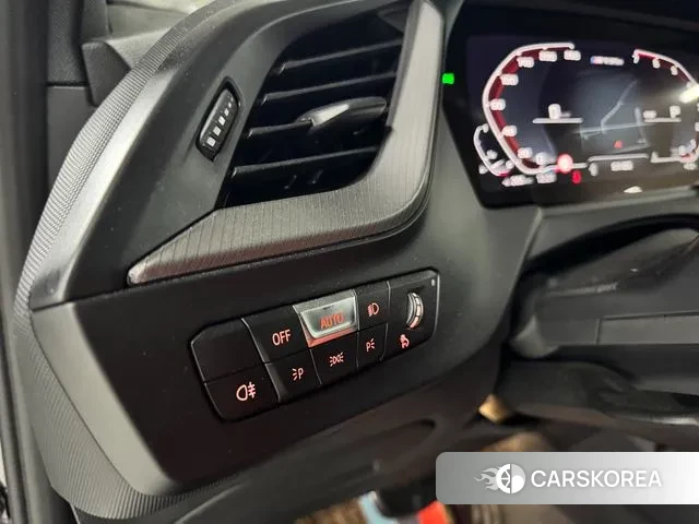 BMW 1 Series (F40) id 3416408 из Кореи 7