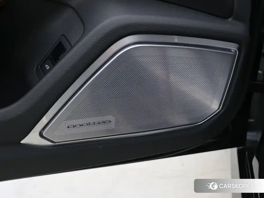 Audi A7L id 4601926 из Китая 7