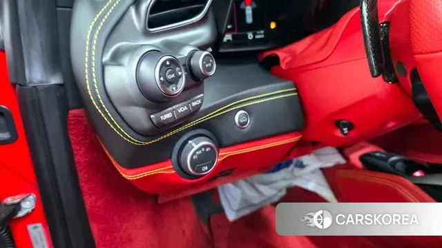 Ferrari 488 GTB id 3270456 из Кореи 7