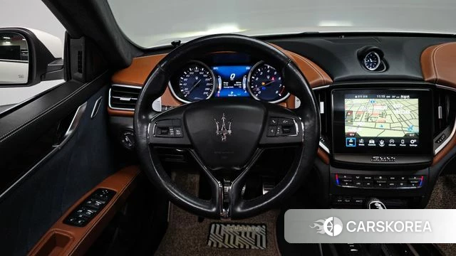 Maserati Ghibli id 4203796 из Кореи 7