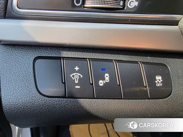 Hyundai Avante AD id 3413331 из Кореи 7