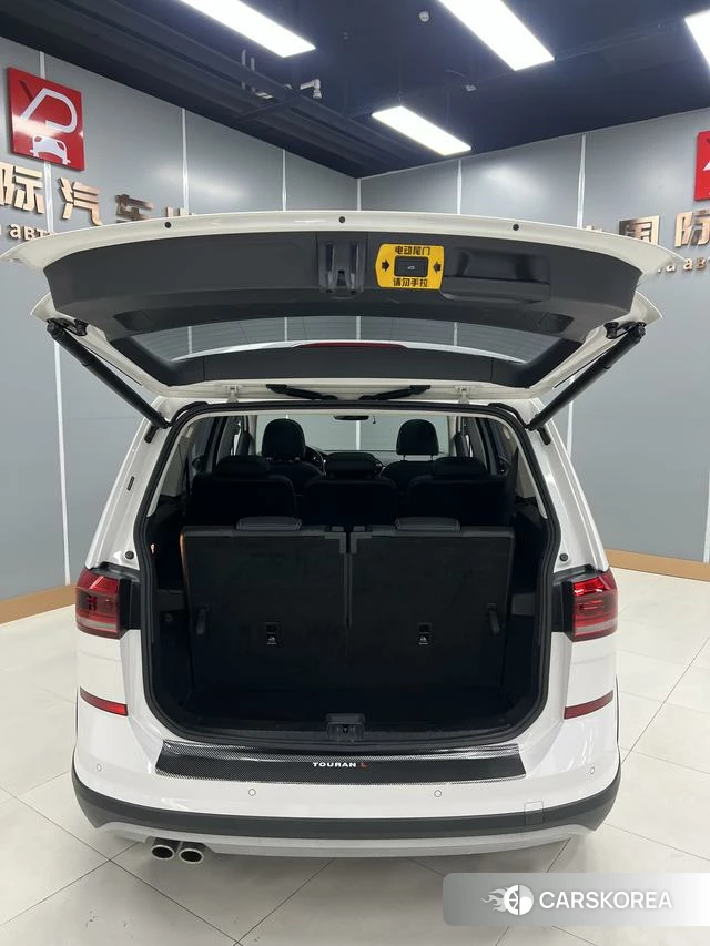 Volkswagen Touran L id 4278713 из Китая 7
