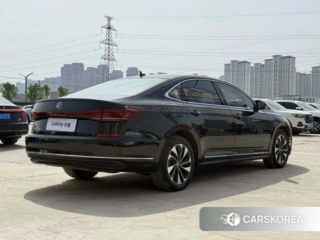 Volkswagen Passat id 4263878 из Китая 7