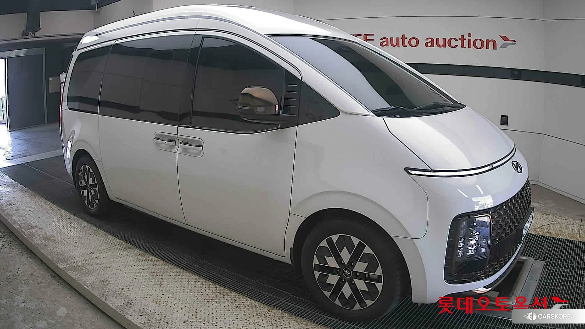 Hyundai STARIA LOUNGE Limousine id 4902533 из Кореи 7