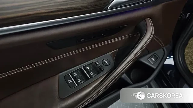 BMW 5 Series (G30) id 3563239 из Кореи 7