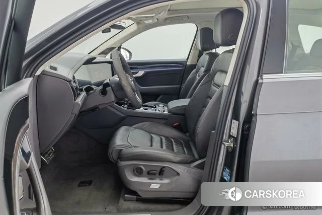 Volkswagen Touareg id 4253584 из Китая 7