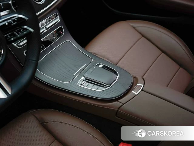 Mercedes-Benz E-class id 4335631 из Китая 7